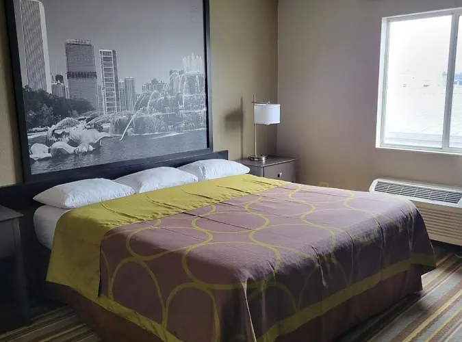 Super 8 By Wyndham Aurora/naperville Area Hotel 2*
