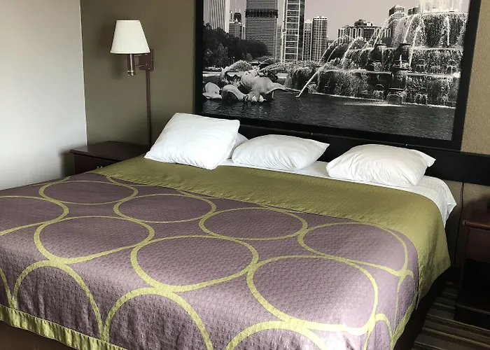 Super 8 By Wyndham Aurora/naperville Area 2* Aurora
